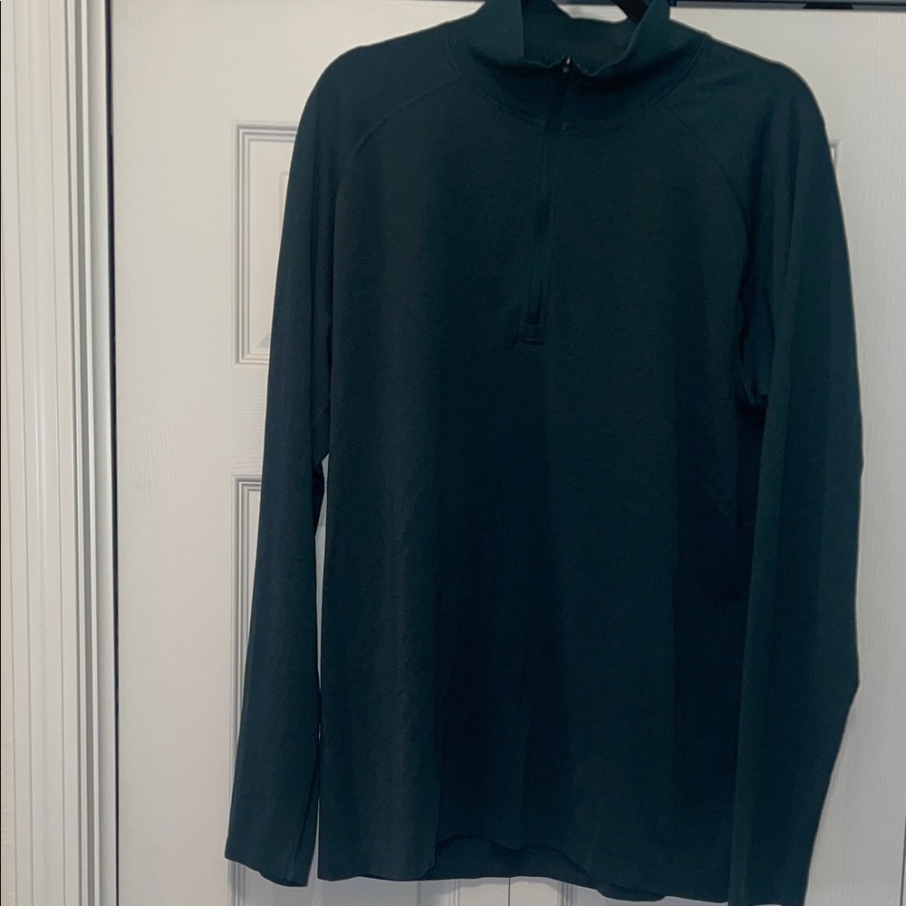 DWT VRST Men’s Dark Green Long Sleeve Quarter Zip. Size XL